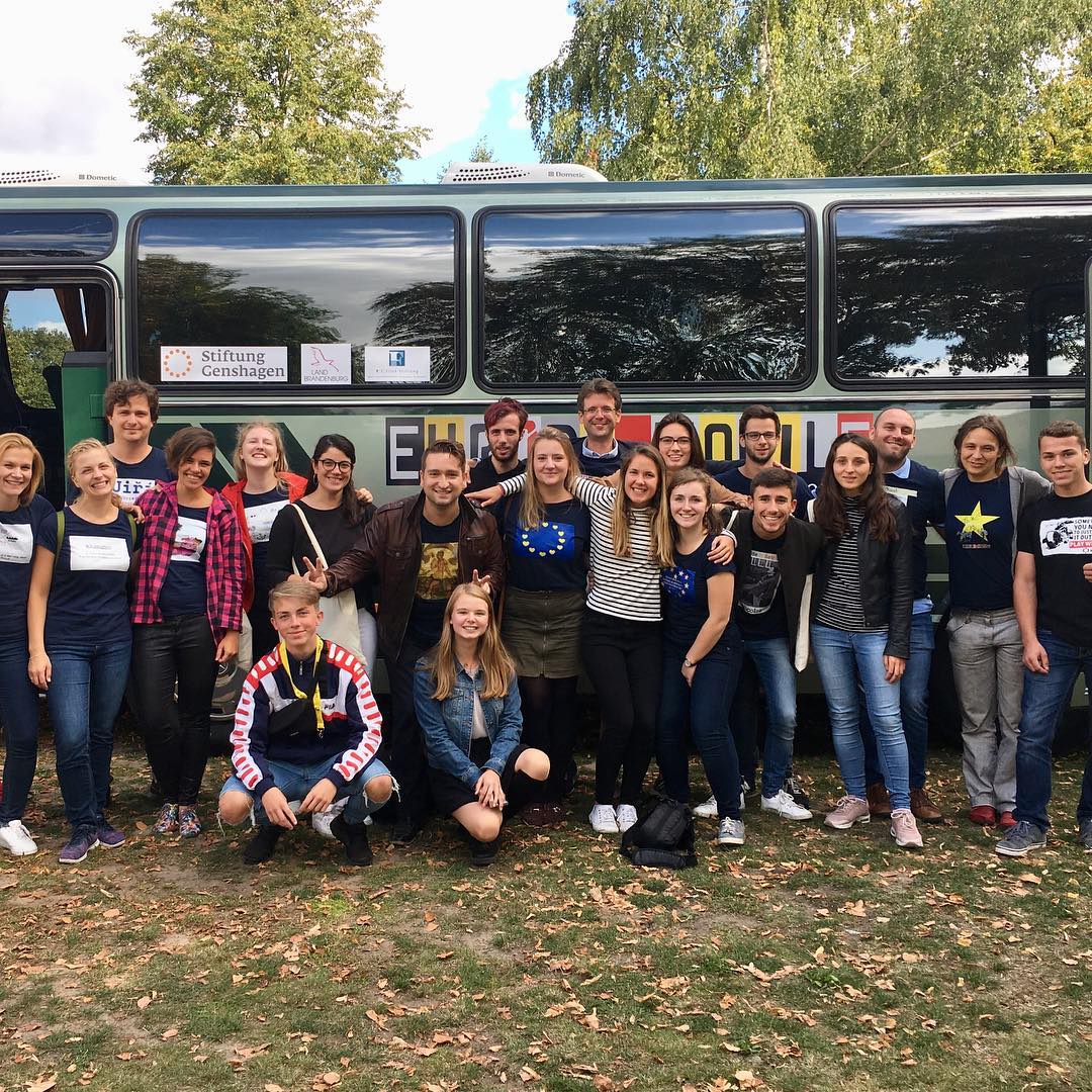 Europa in Neustadt. Heute waren 20 Studenten aus ganz Europa in der Schule und haben mit den Jugendlichen über die Frage