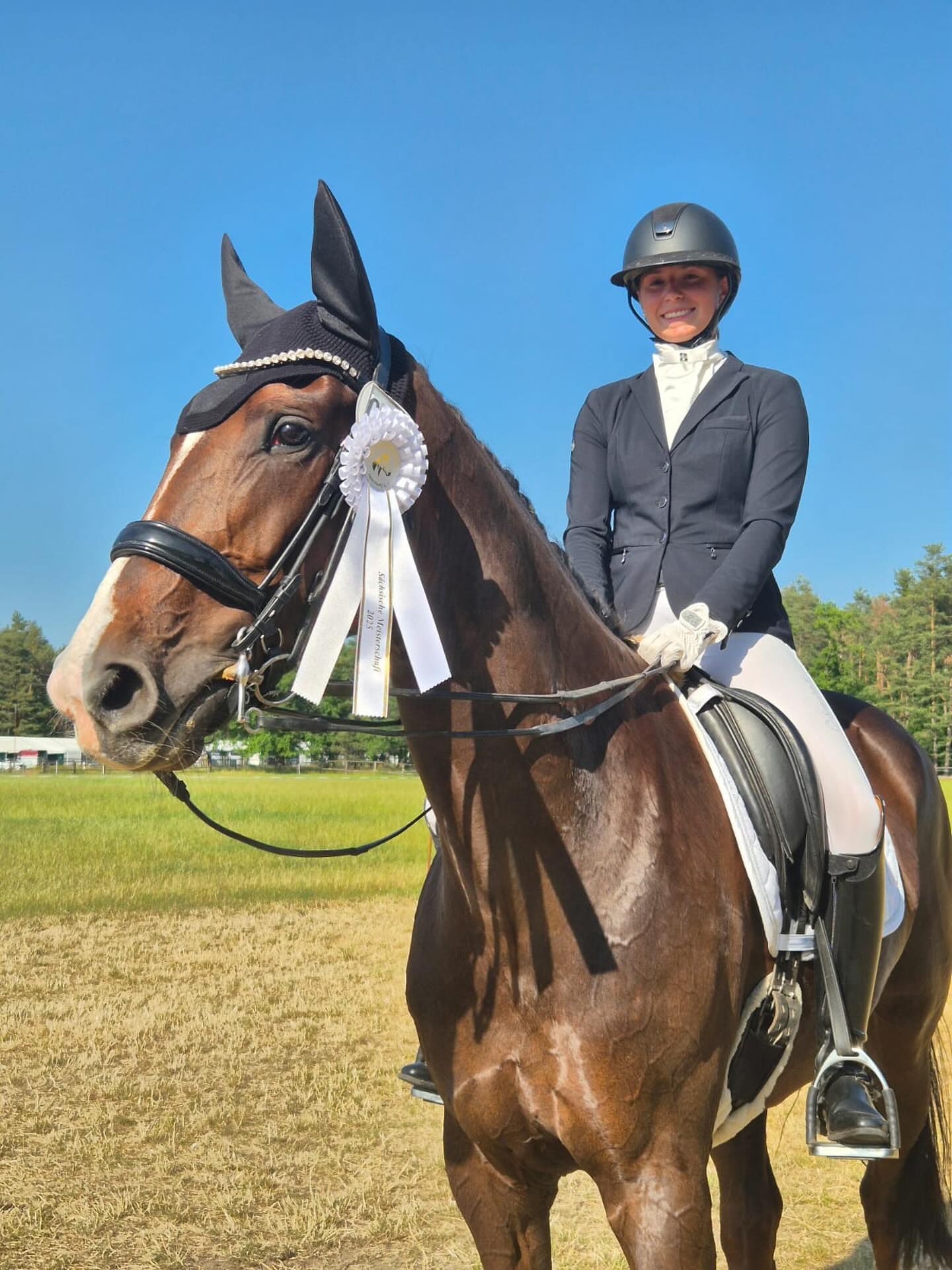 🥉 Platz 3 bei den Sächsischen Meisterschaften!
Im Rahmen unseres Projekts „Reiten in der Schule“ konnte Neele @neelemj g