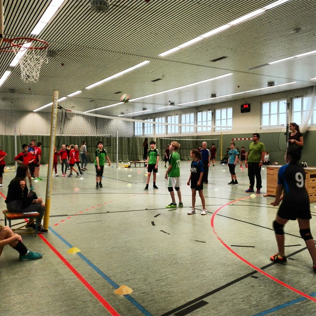 Volleyballturnier der Grundschulen. Zu Gast waren Schülerinnen & Schüler aus Wusterhausen, Breddin und Hohennauen. Spann