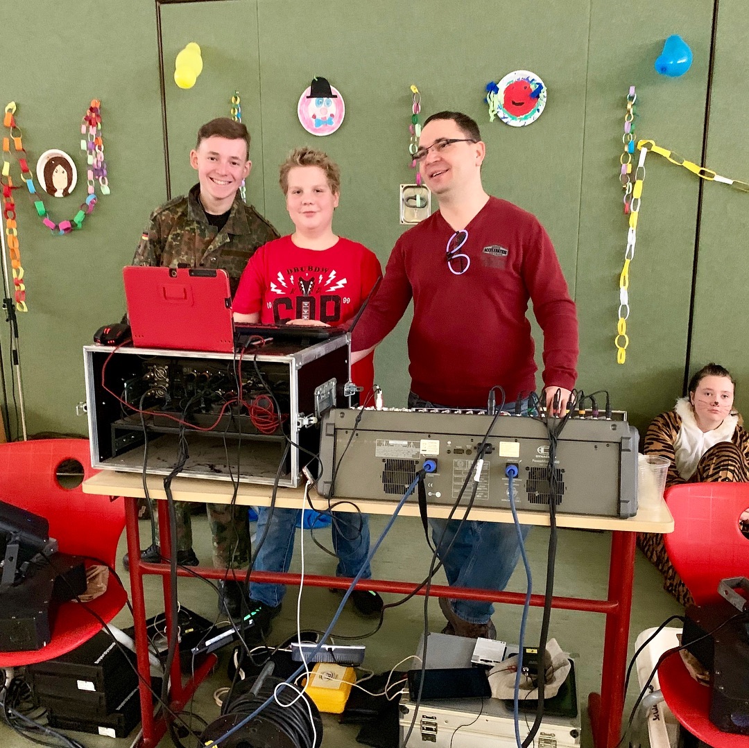 Fasching in der Grundschule. Es war fantastisch🤩🤡🎭🎨🎤🎼🎉 #gutlaune #fasching #grundschule