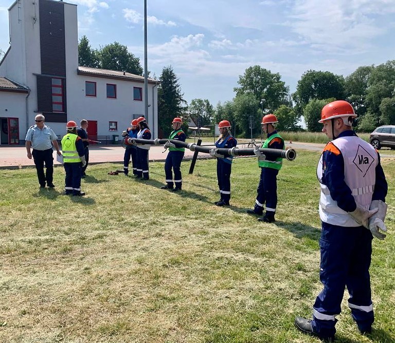 Alle bestanden! Herzlichen Glückwunsch an unsere Schülerinnen und Schüler zur bestanden Truppmann I-Prüfung. Das habt ih